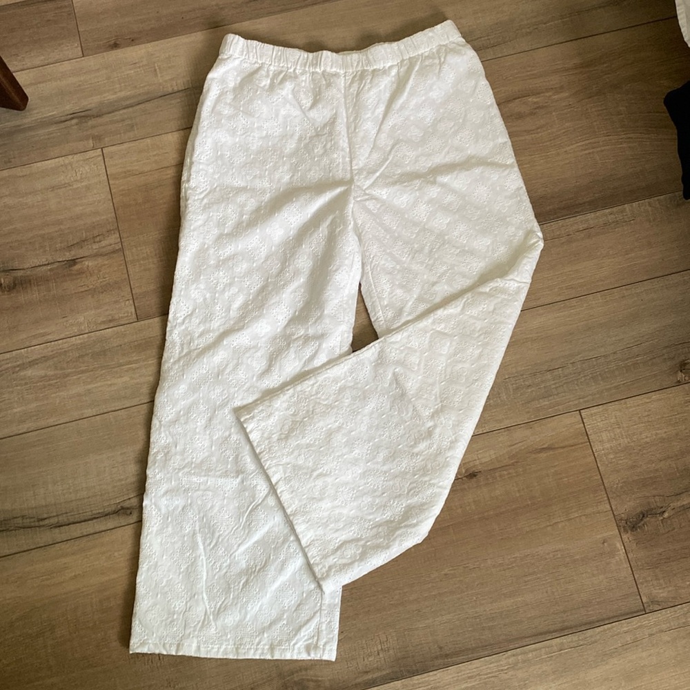 Solai The Label Eyelet Casual Pants